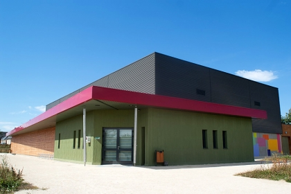 Extérieur de la salle de sport de Baulon
